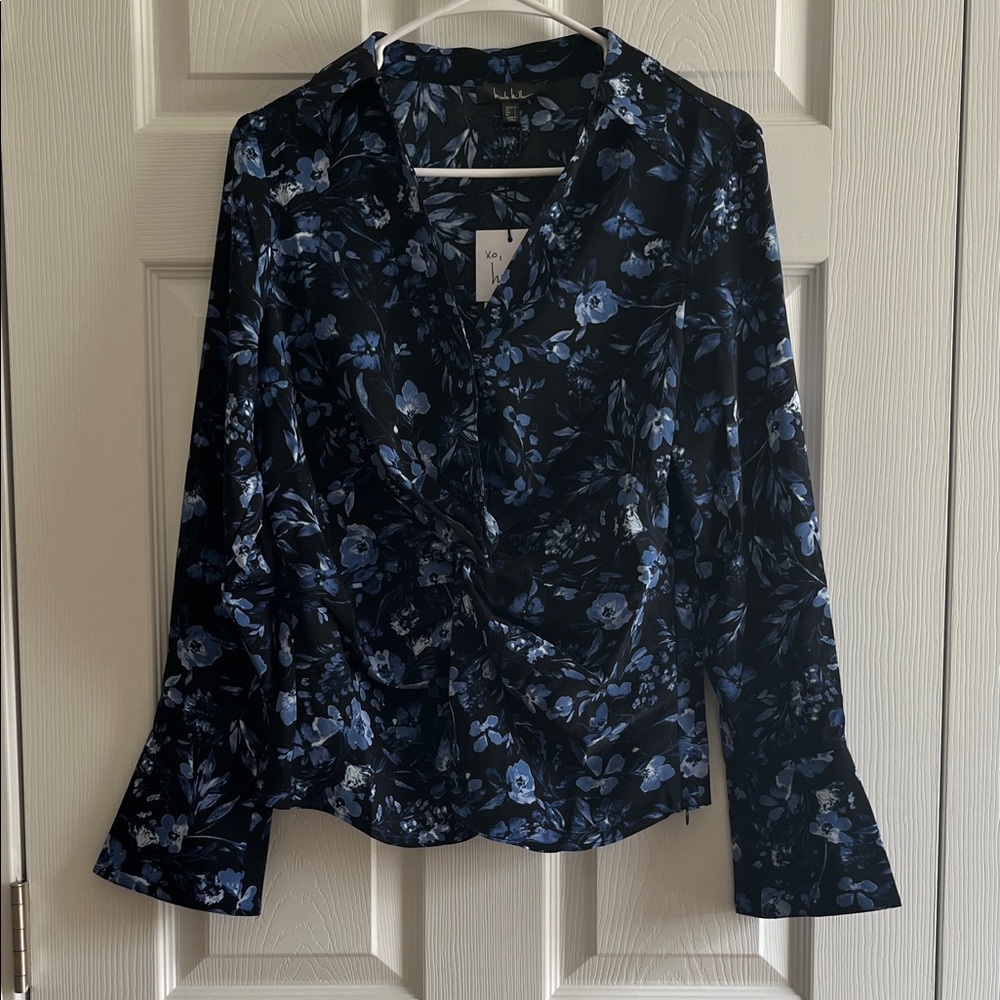 NWT Floral Blue and Black Nicole Miller Women's Top